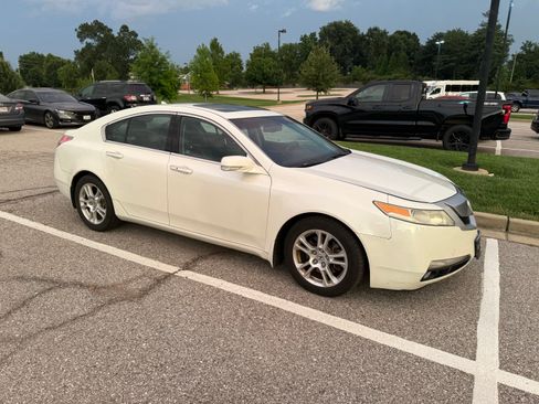 Used 2010 Acura TL w/ Technology Package FWD image 5