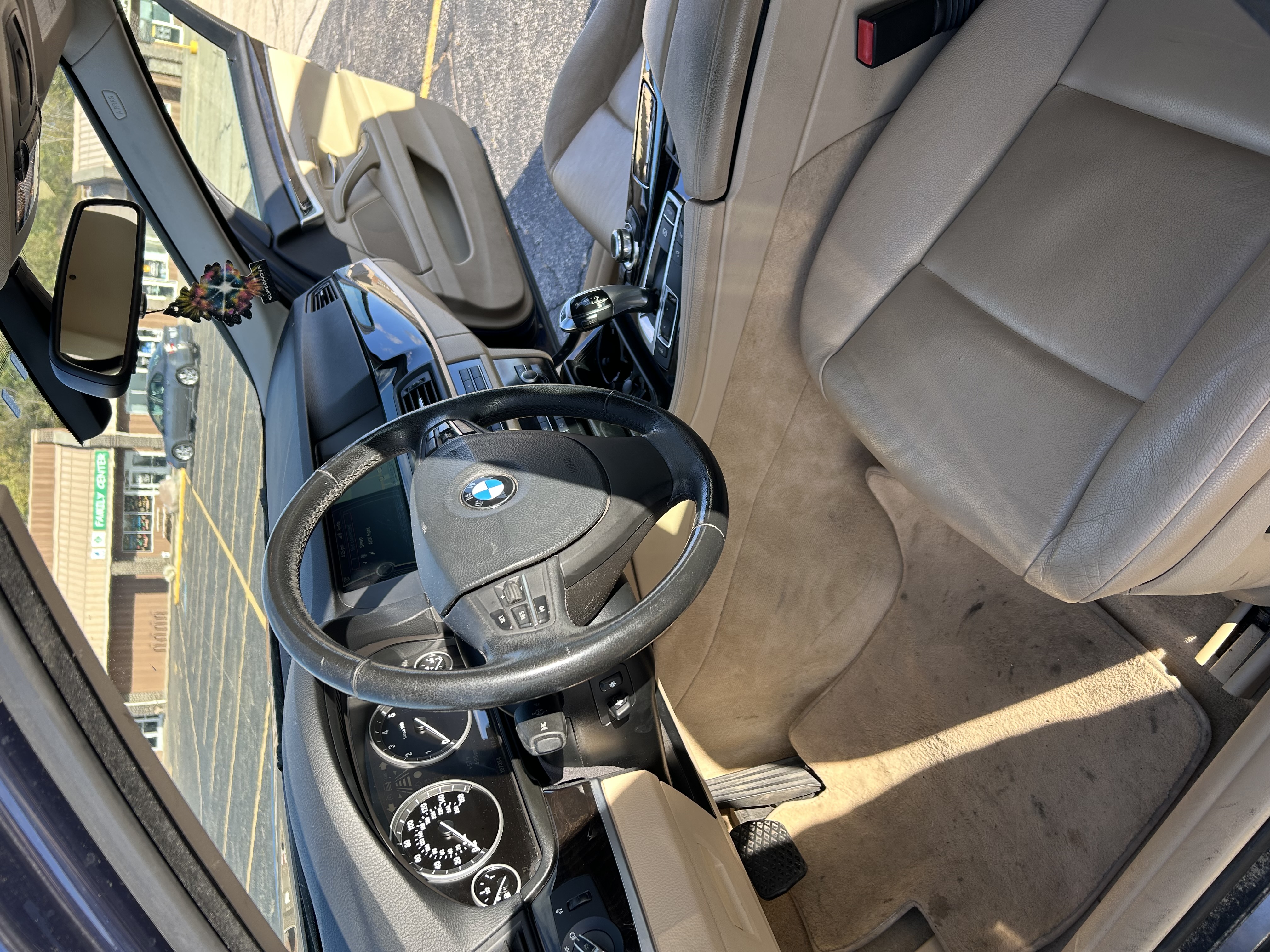 Used 2012 BMW 528i xDrive Sedan AWD/4WD image 11