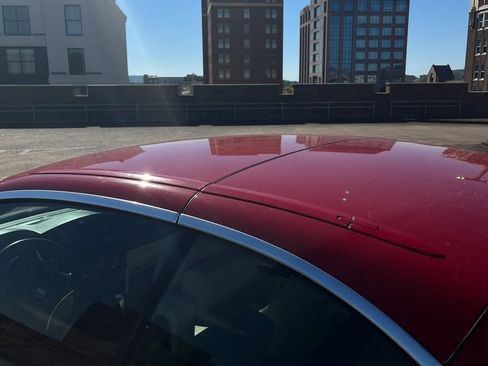 Used 2011 BMW 335i Convertible image 2