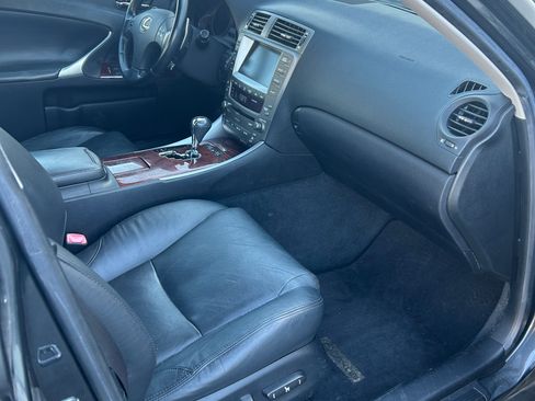 Used 2008 Lexus IS 250 image 4
