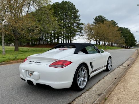 Used 2011 Porsche Boxster Spyder RWD image 9
