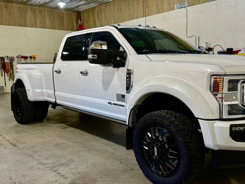 Used 2020 Ford F450 Platinum w/ FX4 Off-Road Package image 1