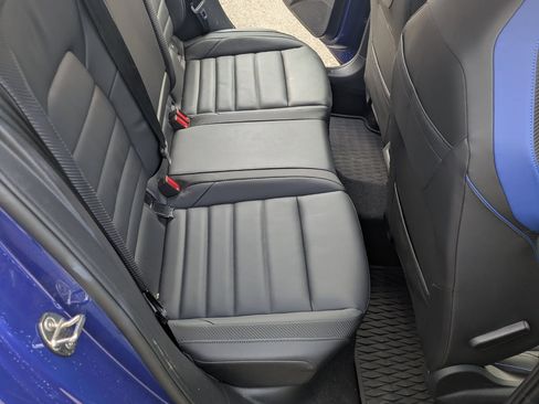 Used 2024 Volkswagen Golf R image 12