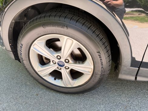 Used 2014 Ford Escape SE w/ Equipment Group 201A FWD image 15