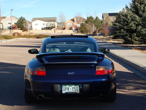 Used 2001 Porsche 911 Carrera image 15