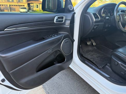 Used 2018 Jeep Grand Cherokee High Altitude RWD image 18
