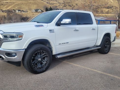 Used 2022 RAM 1500 Limited image 1