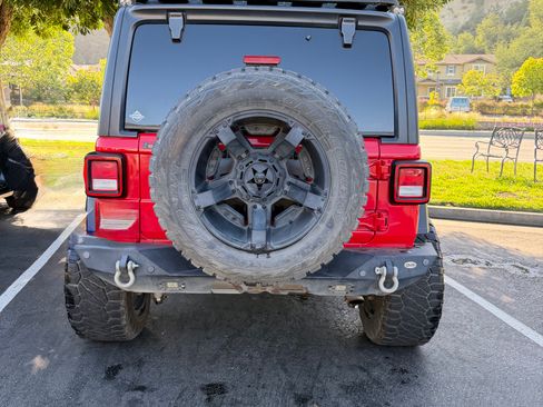 Used 2018 Jeep Wrangler Unlimited Sport S AWD/4WD image 10