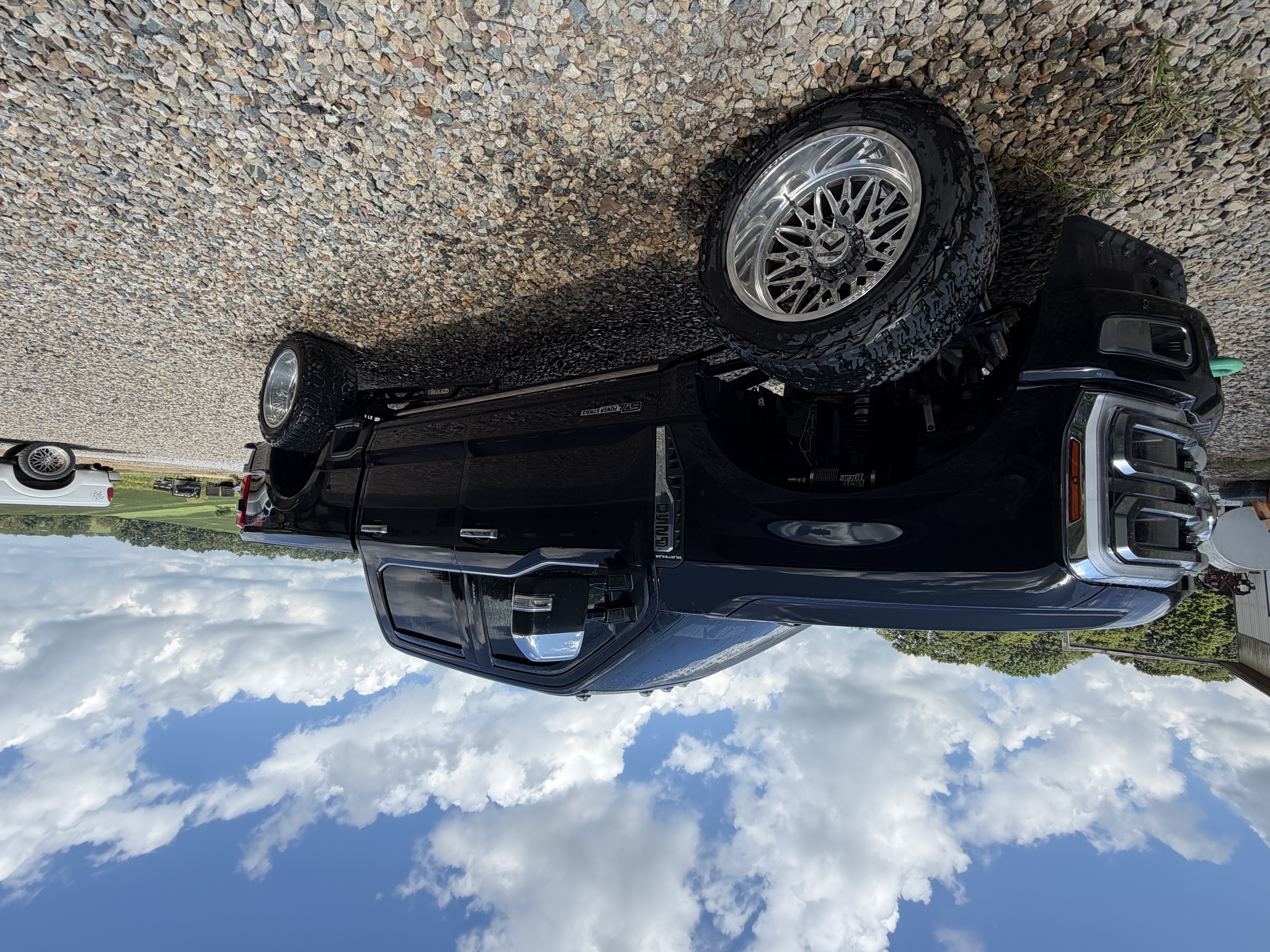 Used 2024 Ford F250 Platinum AWD/4WD image 29