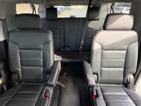 Used 2017 GMC Yukon XL Denali image 13