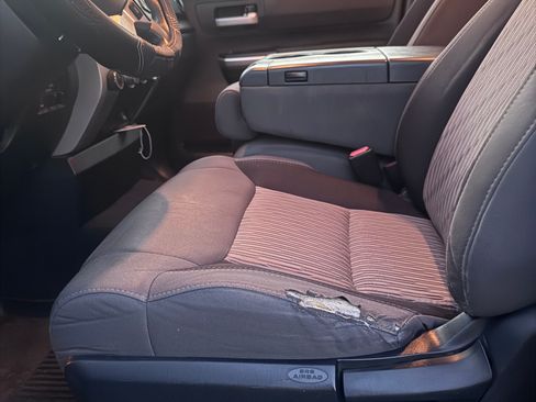 Used 2017 Toyota Tundra SR image 13