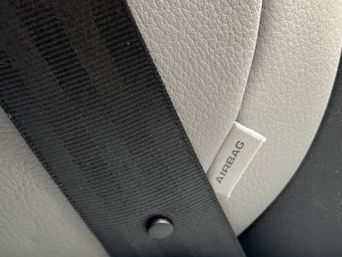 Used 2018 Audi A3 e-tron Premium Plus w/ Technology Package image 16