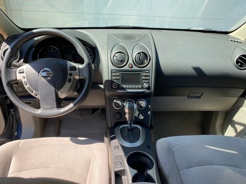Used 2014 Nissan Rogue S w/ Convenience Package AWD/4WD image 9