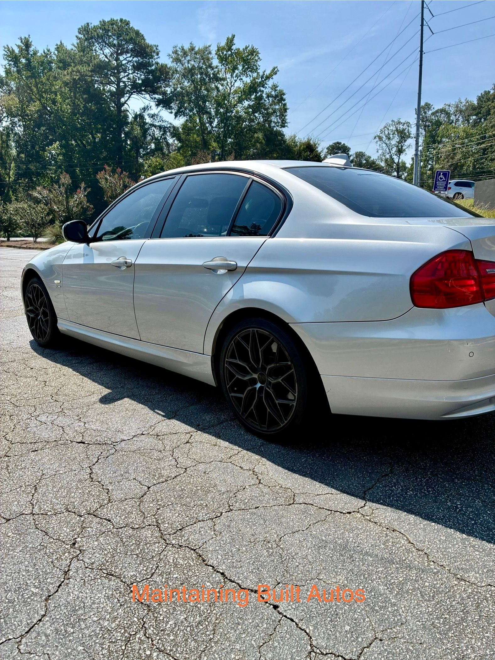 Used 2009 BMW 335i xDrive Sedan AWD/4WD image 8