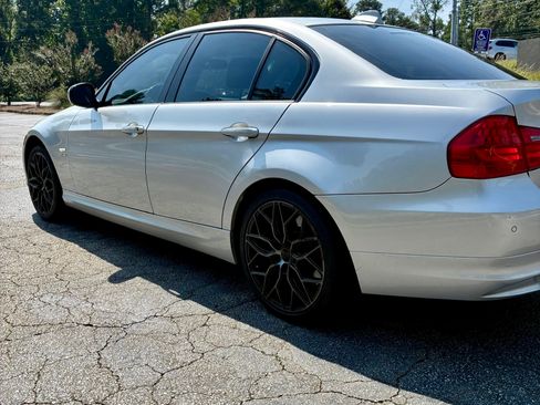 Used 2009 BMW 335i xDrive Sedan AWD/4WD image 8