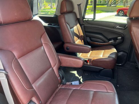 Used 2019 Chevrolet Tahoe Premier w/ Premier Plus Edition image 26