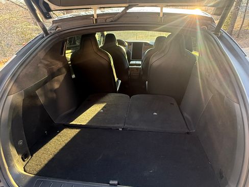 Used 2019 Tesla Model X Long Range image 11