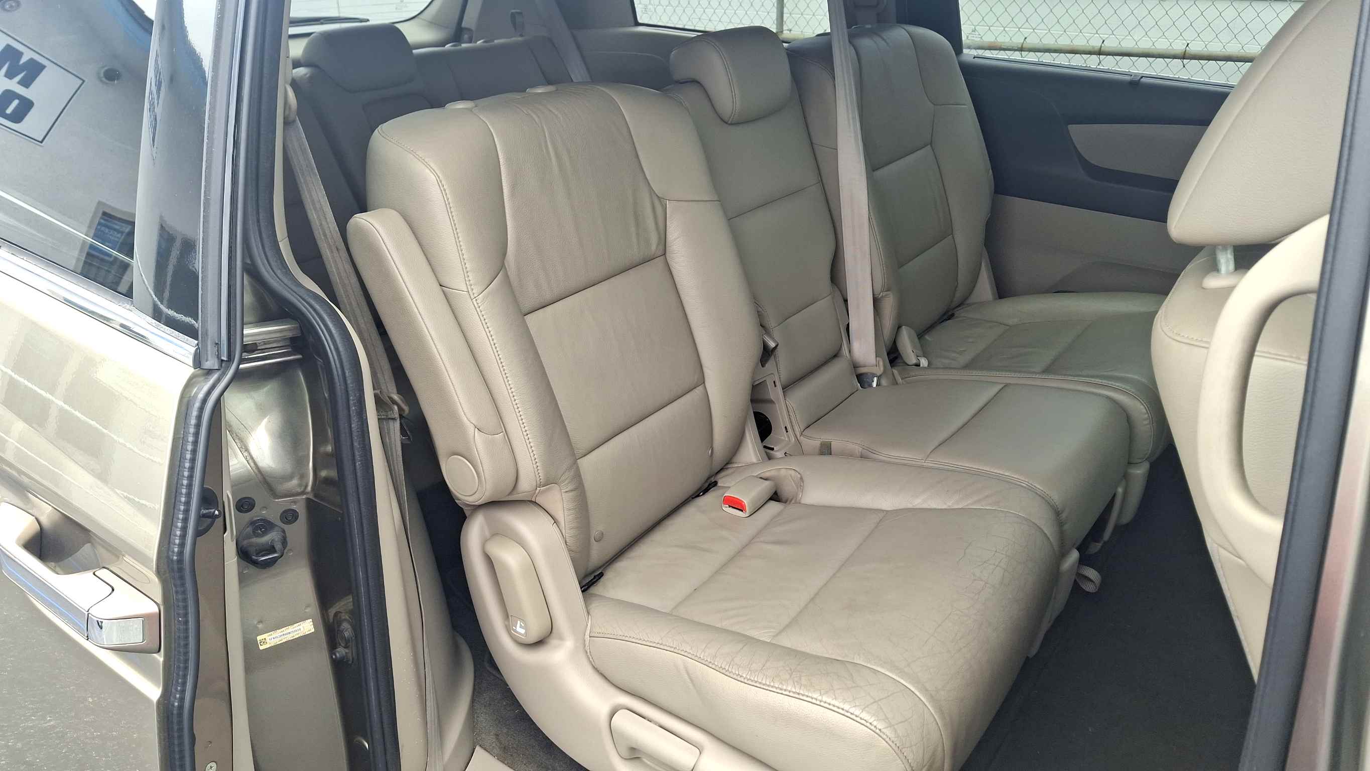 Used 2013 Honda Odyssey Touring Elite image 18