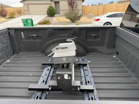Used 2020 Ford F250 Lariat w/ Lariat Ultimate Package AWD/4WD image 8