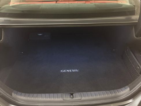 Used 2022 Genesis G70 3.3T Launch Edition image 13