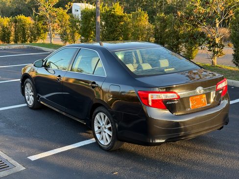 Used 2012 Toyota Camry XLE image 6