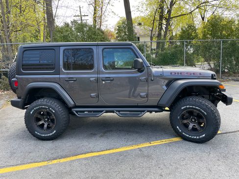 Used 2021 Jeep Wrangler Unlimited Sport image 9