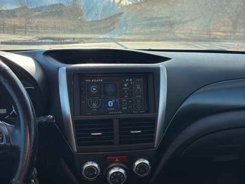 Used 2014 Subaru Impreza WRX Hatchback image 12