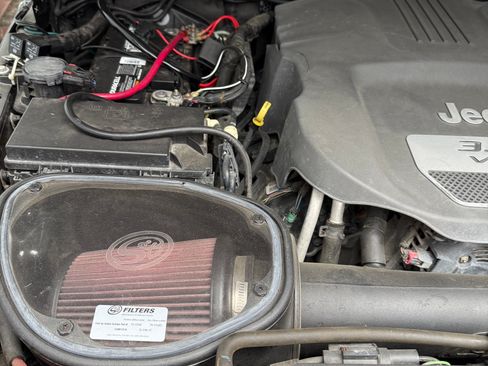 Used 2013 Jeep Wrangler Sport image 12