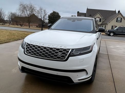 Used 2021 Land Rover Range Rover Velar S image 2