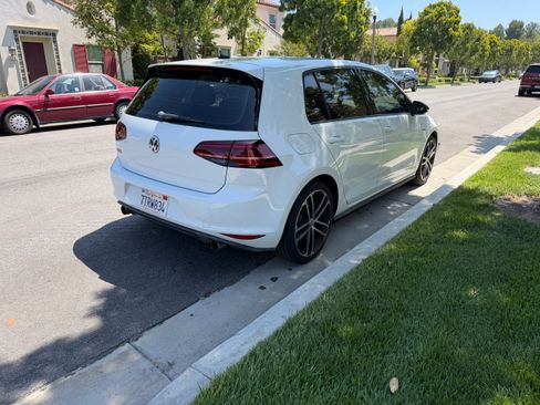 Used 2017 Volkswagen GTI Sport FWD image 10