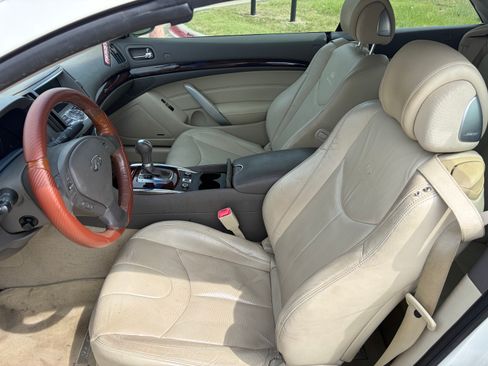 Used 2010 INFINITI G37 Sport w/ Premium Pkg image 6