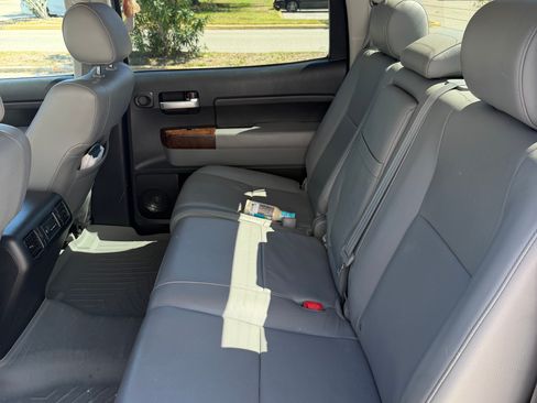 Used 2010 Toyota Tundra Limited RWD image 14