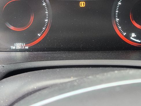 Used 2018 Volvo XC90 T6 Momentum w/ Convenience Package image 7