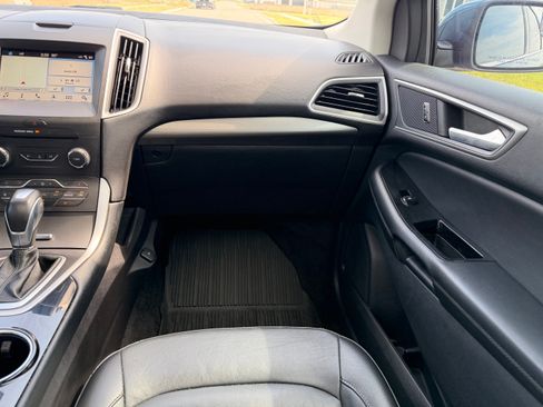 Used 2018 Ford Edge SEL w/ Equipment Group 201A image 18