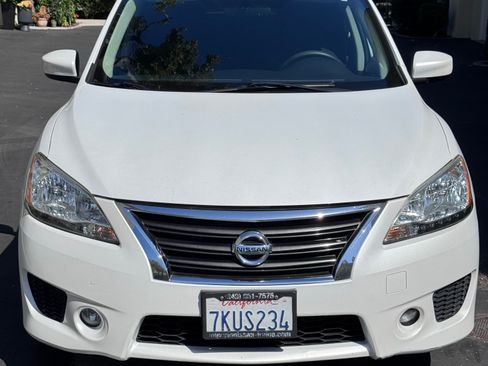 Used 2014 Nissan Sentra SR w/ SR Driver Package FWD image 2