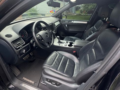 Used 2014 Volkswagen Touareg VR6 AWD/4WD image 8