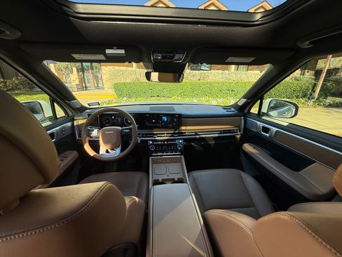 Used 2024 Hyundai Santa Fe Limited image 13