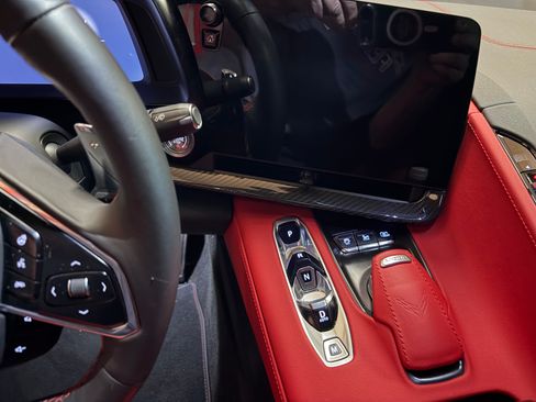 Used 2025 Chevrolet Corvette Stingray Preferred Cpe w/ Z51 Performance Package image 30