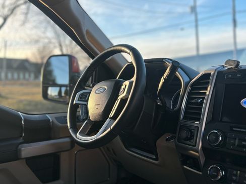 Used 2020 Ford F350 Lariat w/ Lariat Ultimate Package image 8