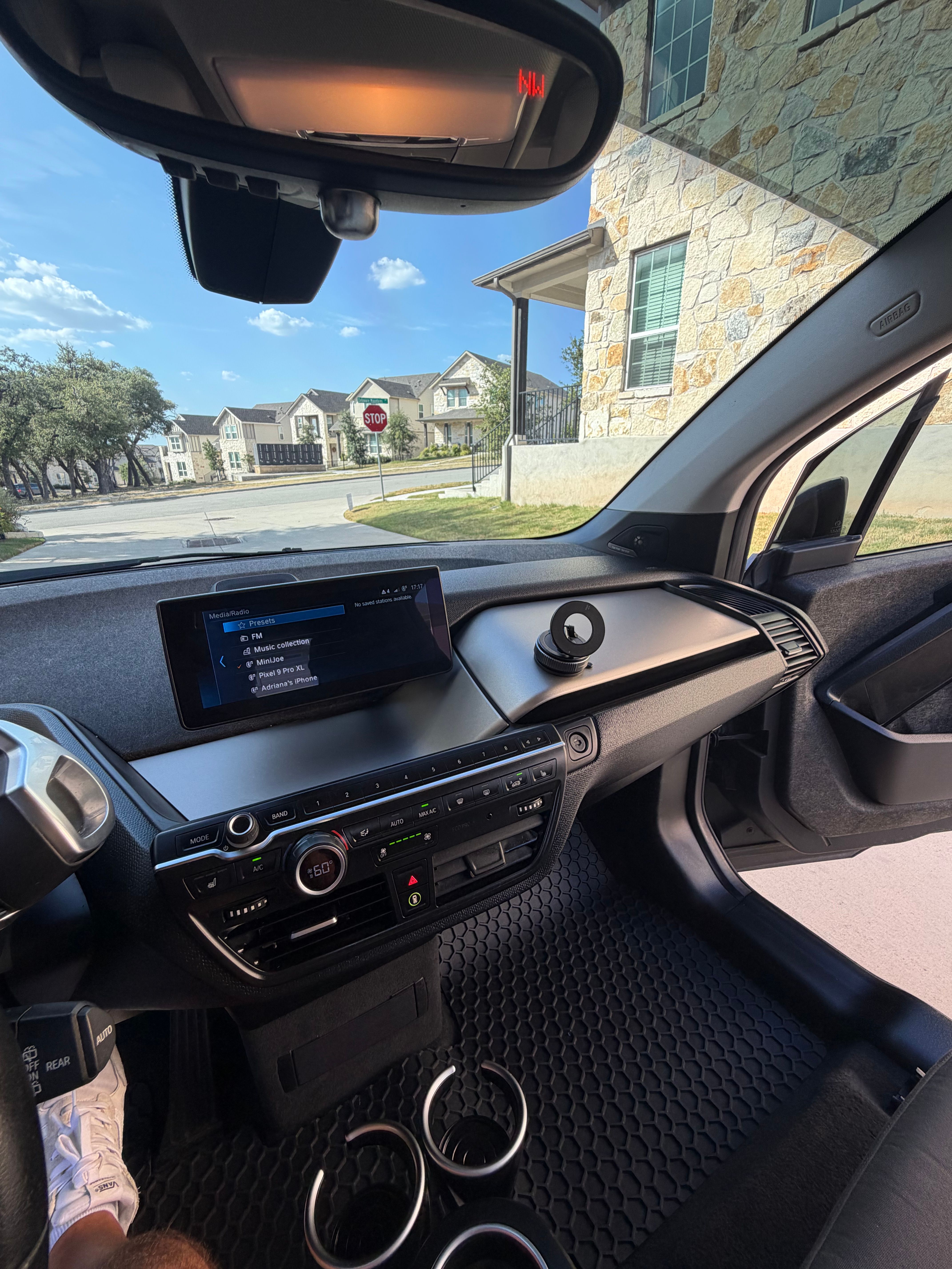Used 2018 BMW i3 RWD image 11