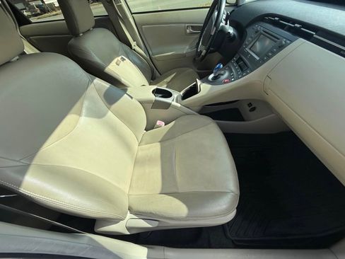 Used 2012 Toyota Prius Four image 14
