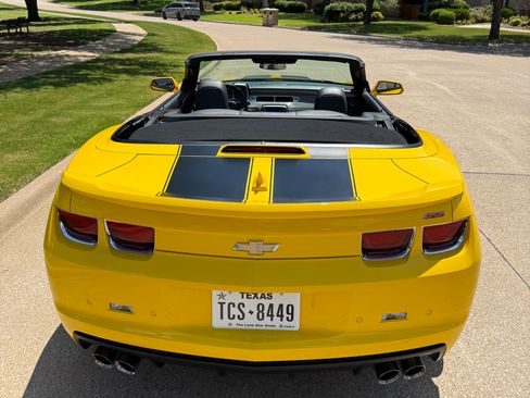 Used 2013 Chevrolet Camaro SS w/ RS Package RWD image 19