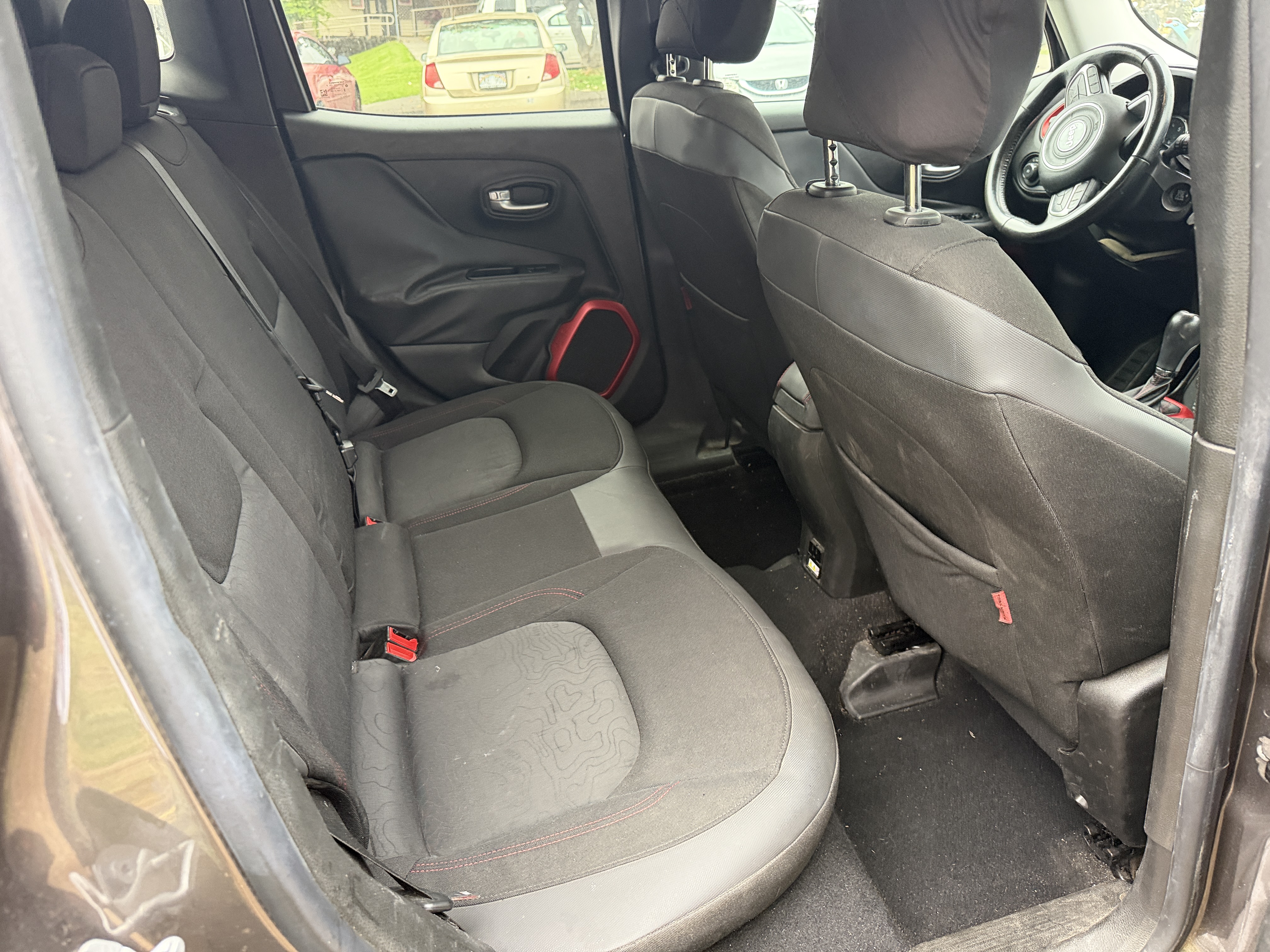 Used 2017 Jeep Renegade Trailhawk AWD/4WD image 19