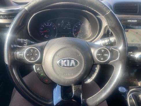 Used 2015 Kia Soul ! w/ Sun & Sound Package image 12