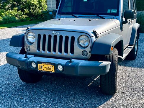 Used 2015 Jeep Wrangler Sport w/ Quick Order Package 24S AWD/4WD image 1