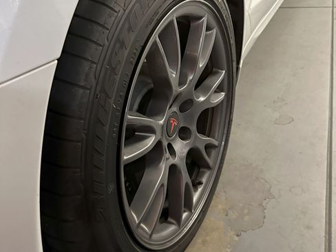 Used 2022 Tesla Model S Standard Range image 18