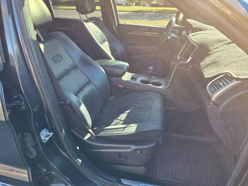 Used 2014 Jeep Grand Cherokee Overland image 15