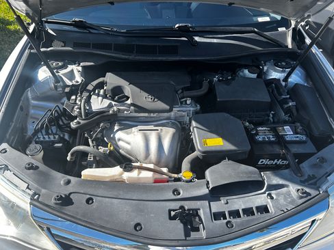 Used 2014 Toyota Camry LE image 10