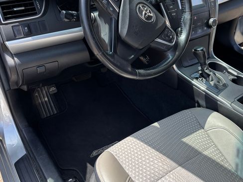 Used 2015 Toyota Camry SE FWD image 8