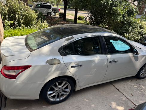Used 2010 Nissan Maxima 3.5 SV w/ Premium Pkg FWD image 3